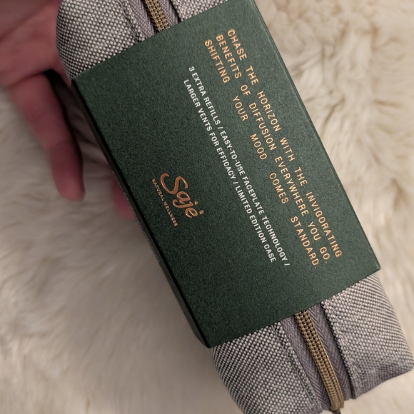 Saje Car Aroma Diffuser Set - Picture 3 of 4